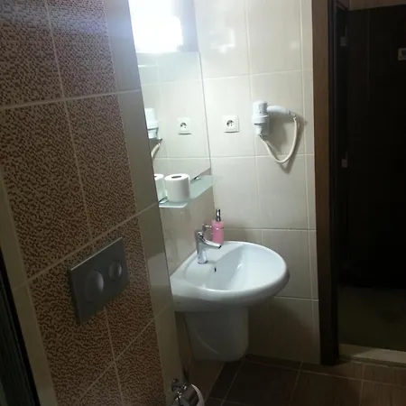 Hosta Hotel 3*