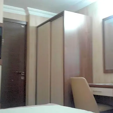 Otel Hosta